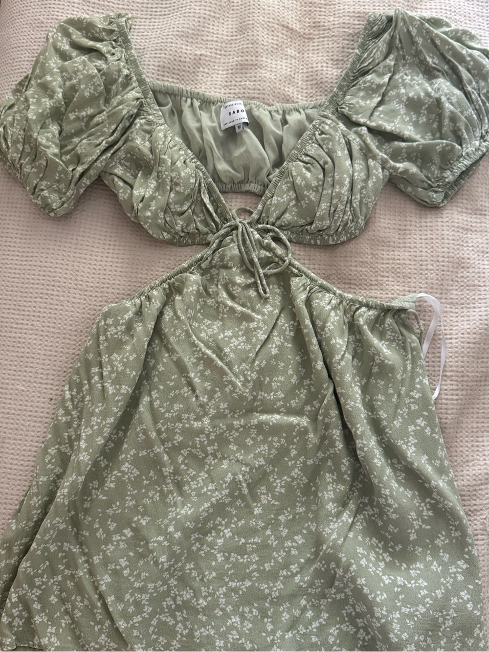 Sabo Skirt Green Floral Cutout Puff-Sleeve Mini Dress